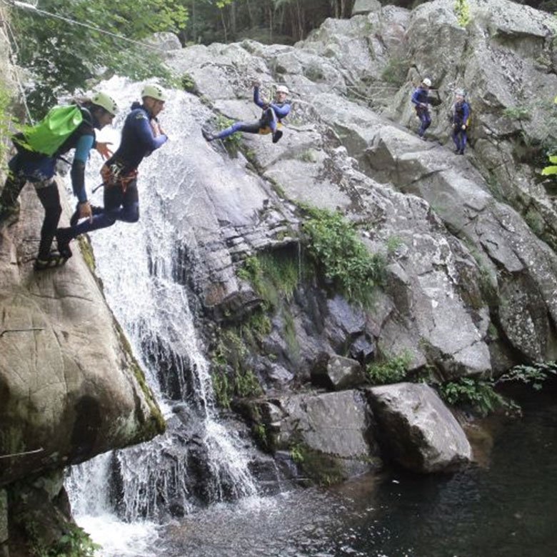 Tyrolienne canyoning Ardèche